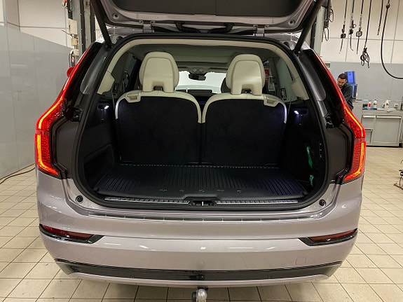 Volvo XC90 13 of 14