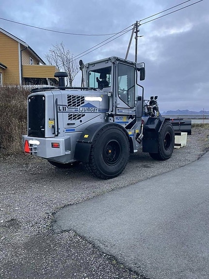 Ljungby L11 lastmaskin, fabriksny, specialfärg