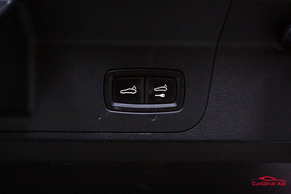Porsche Panamera 4 20 of 30