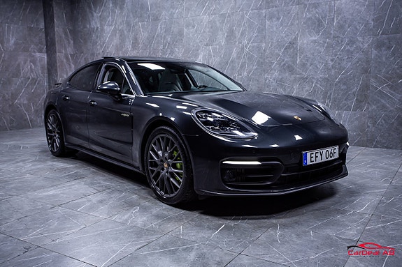 Porsche Panamera 4 9 of 30