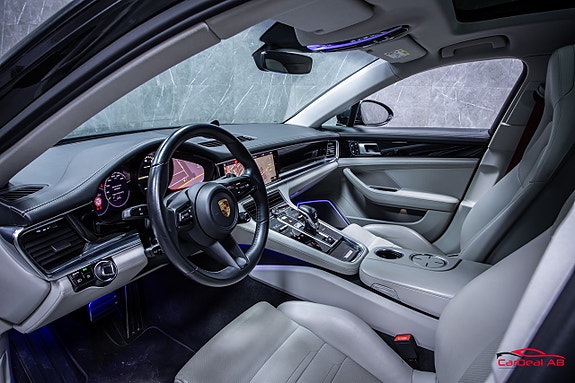 Porsche Panamera 4 11 of 30