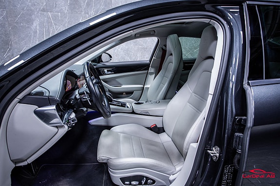 Porsche Panamera 4 10 of 30