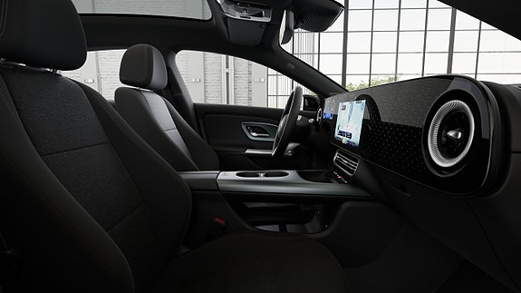 Mercedes-Benz CLA350 5 of 5