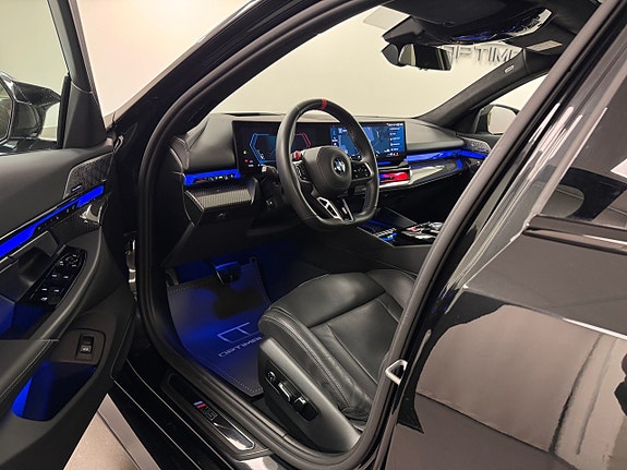 BMW M5 8 of 24