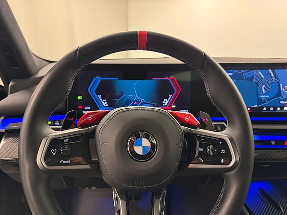BMW M5 10 of 24