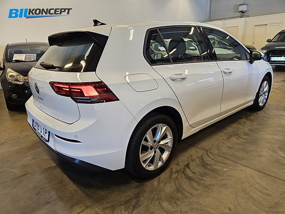 Volkswagen Golf VIII 4 of 23