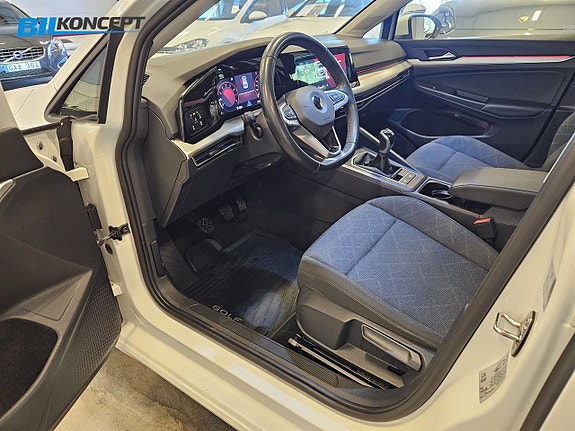 Volkswagen Golf VIII 14 of 23