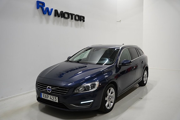 Volvo V60 2 of 5