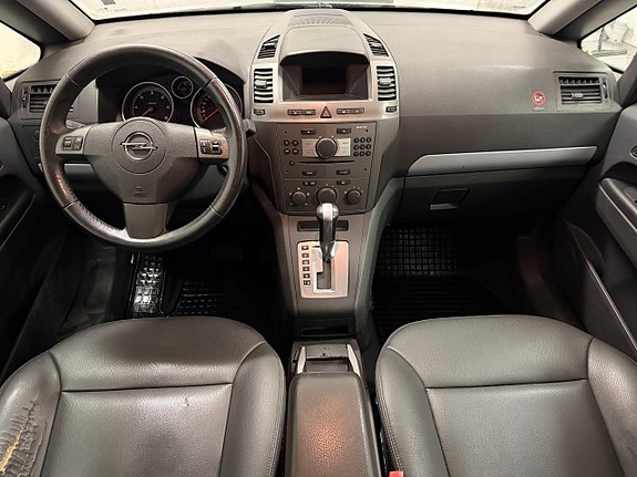 Opel Zafira 11 of 14