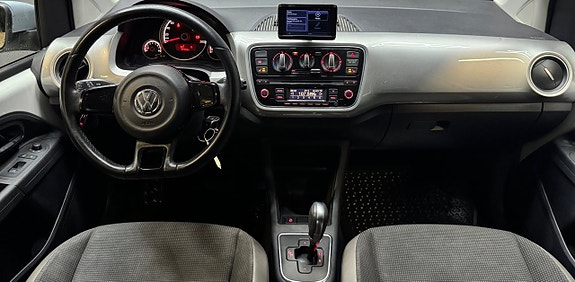 Volkswagen UP! 7 of 13