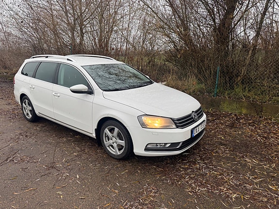 Volkswagen Passat 6 of 16
