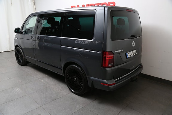 Volkswagen Multivan 3 of 5