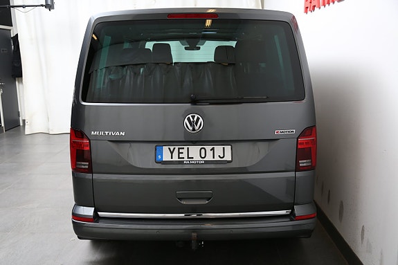 Volkswagen Multivan 5 of 5