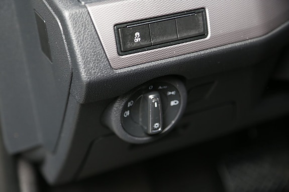 Volkswagen Multivan 12 of 26
