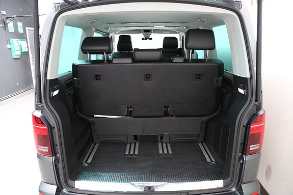 Volkswagen Multivan 26 of 26