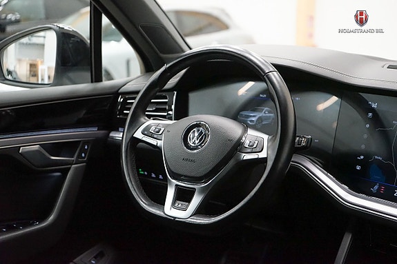 Volkswagen Touareg 13 of 23