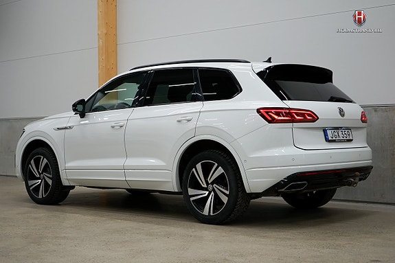 Volkswagen Touareg 4 of 23
