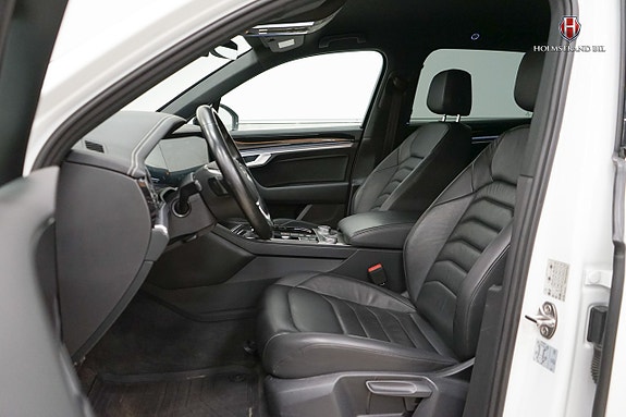Volkswagen Touareg 9 of 23