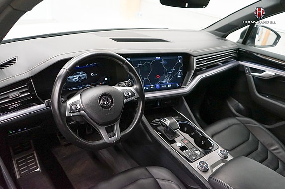 Volkswagen Touareg 8 of 23