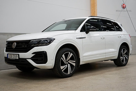 Volkswagen Touareg 3 of 23