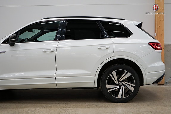 Volkswagen Touareg 7 of 23