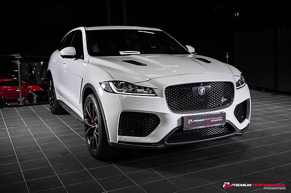 Jaguar F-PACE 11 of 28