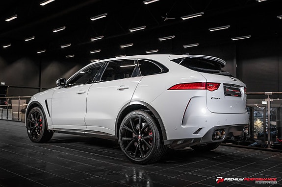 Jaguar F-PACE 28 of 28