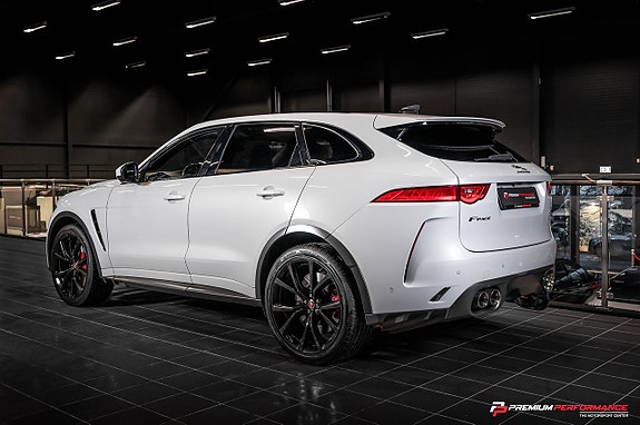 Jaguar F-PACE 10 of 28