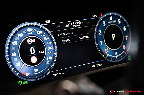 Jaguar F-PACE 17 of 28