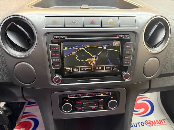 Volkswagen Amarok 15 of 19