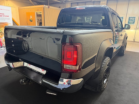 Volkswagen Amarok 18 of 19