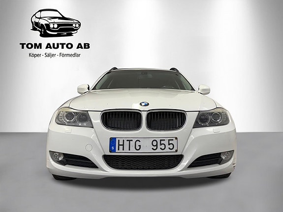 BMW 320 2 of 18