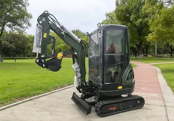 Grävmaskin U25 / 2500KG Yourte. Laidlong 38HK Diesel.