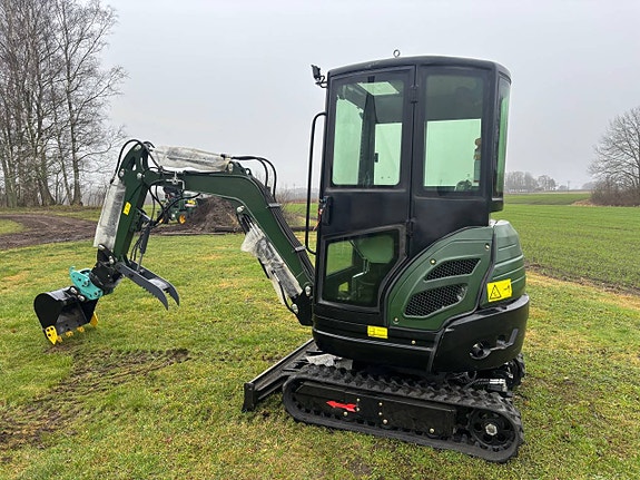 Grävmaskin U25 / 2500KG Yourte. 3cyl 38HK Diesel. 3 of 5