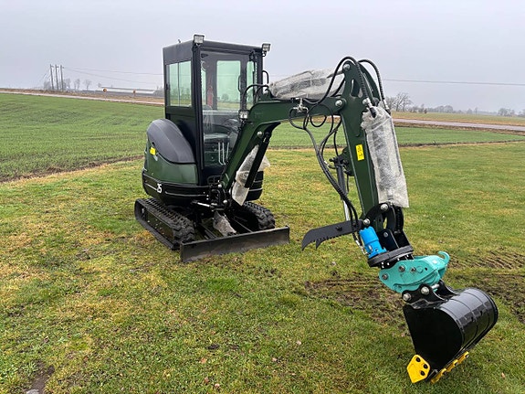 Grävmaskin U25 / 2500KG Yourte. 3cyl 38HK Diesel. 4 of 5