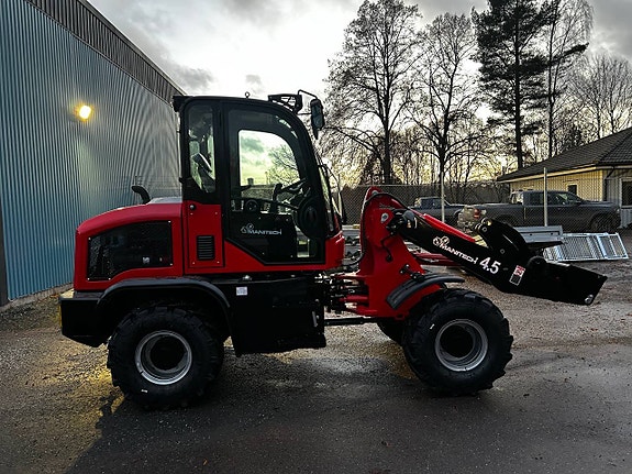 NYHET - Manitech 4.5 S EDITION hjullastare