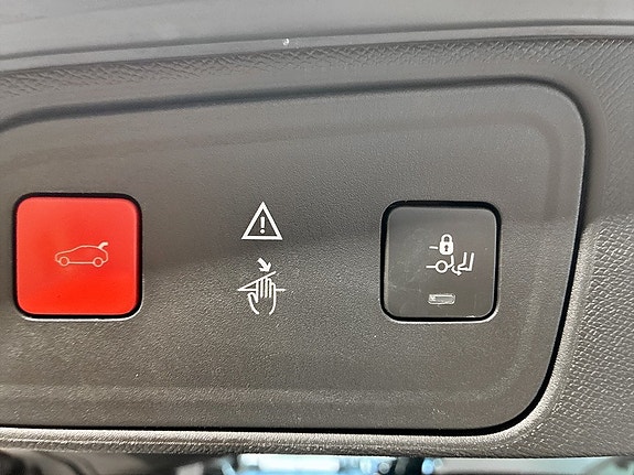 Peugeot 3008 16 of 19