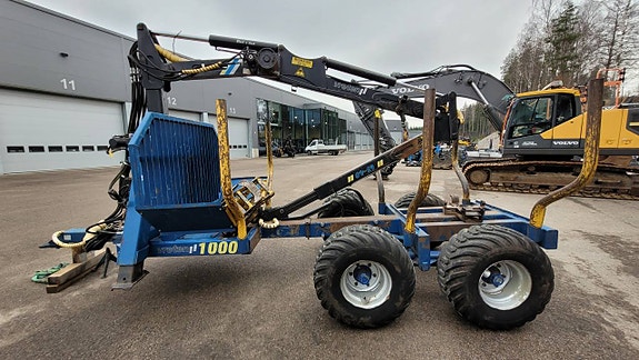 Skogsvagn Vreten 1000 med kran 65-40