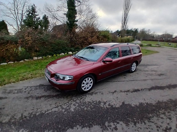 Volvo V70 a-traktor, bensin. manuell