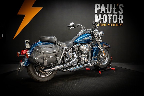 Harley-Davidson Heritage Softail Classic FLSTC 3 of 10