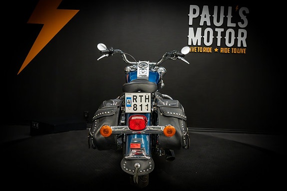 Harley-Davidson Heritage Softail Classic FLSTC 4 of 10