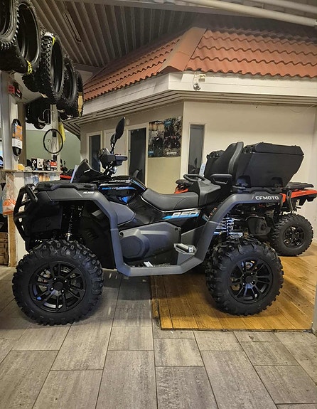 CFMOTO CFORCE 850 Black Edition Jubileum!! 2 of 13