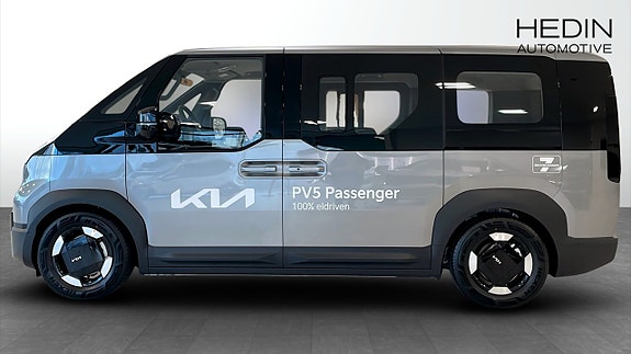 Kia PV5 2 of 12