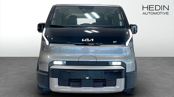 Kia PV5 8 of 12