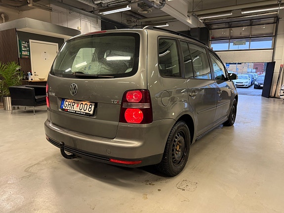 Volkswagen Touran 7 of 20