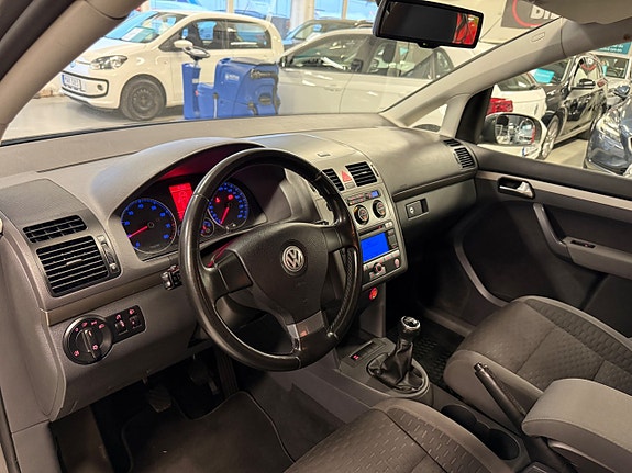 Volkswagen Touran 11 of 20