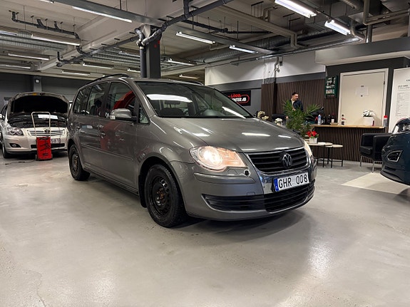 Volkswagen Touran 6 of 20