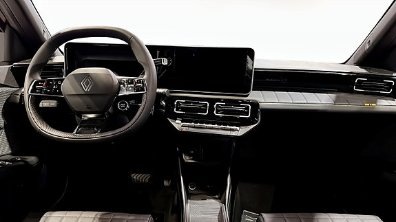 Renault 4 E-Tech 4 of 5
