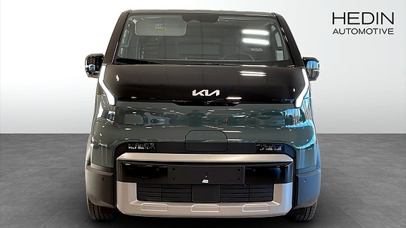 Kia PV5 8 of 16