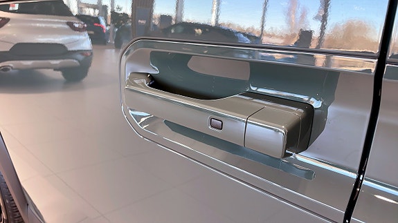 Kia PV5 16 of 16